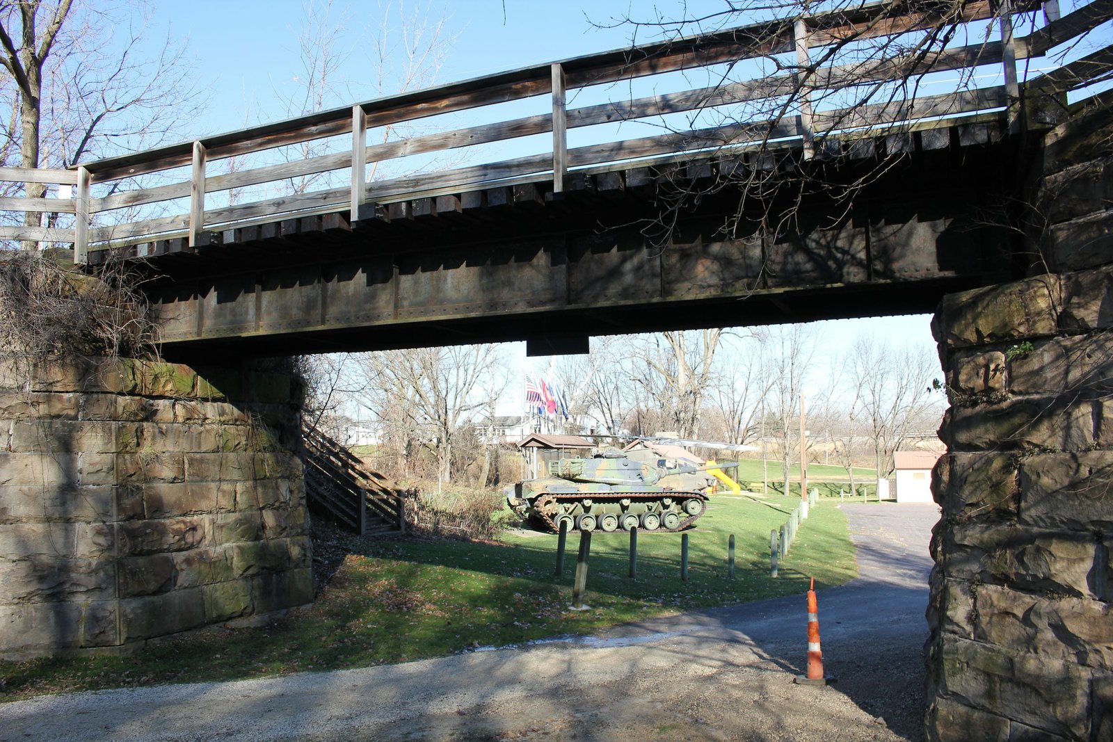 Main span